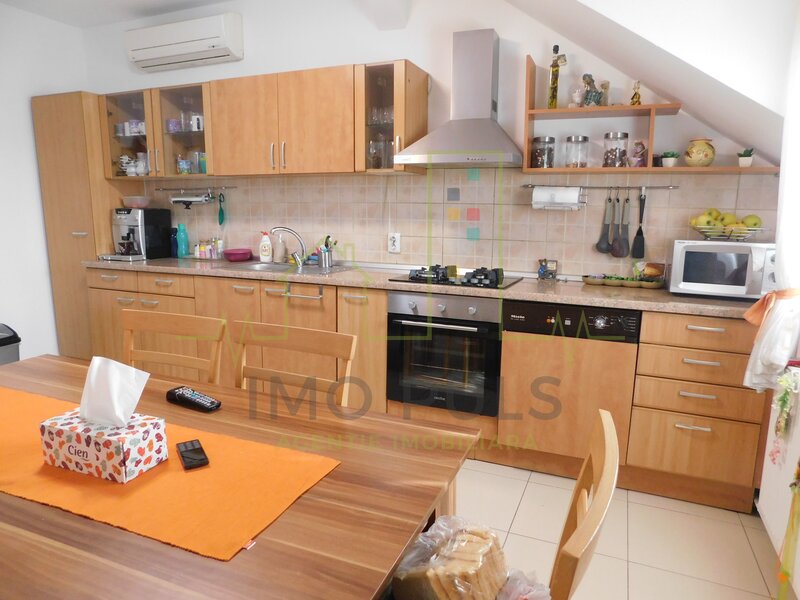 Timisoara Apartament Spatios. 2 Bai. Centrala Termica Proprie